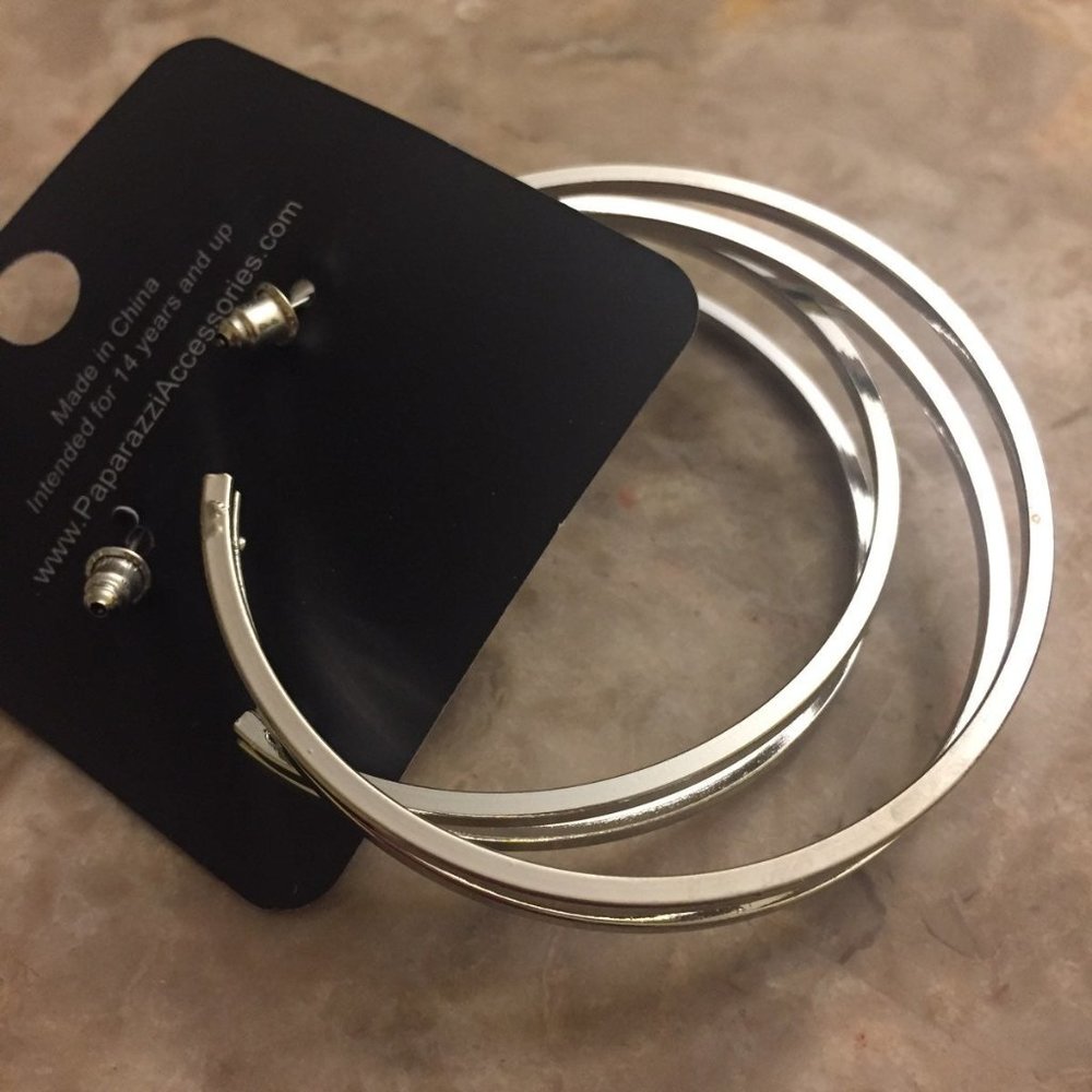 3 Loop Earrings - Picture 4 of 4